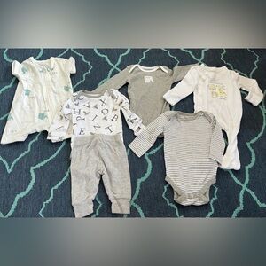 Bundle of Baby clothes, 0-3 months, gender neutral